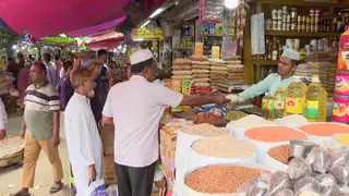 বিশ্ববাজারে কমলেও দেশে বেড়েছে খাদ্যপণ্যের দাম